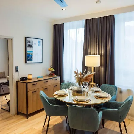 Appartement Schiller Im Zentrum Von Hof- Kueche- Parkplatz- 250mbit Wlan By Interhome *