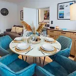 Schiller Im Zentrum Von Hof- Kueche- Parkplatz- 250mbit Wlan By Interhome Apartamento Hof (Bavaria)