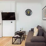 Schiller Im Zentrum Von Hof- Kueche- Parkplatz- 250mbit Wlan By Interhome Apartamento