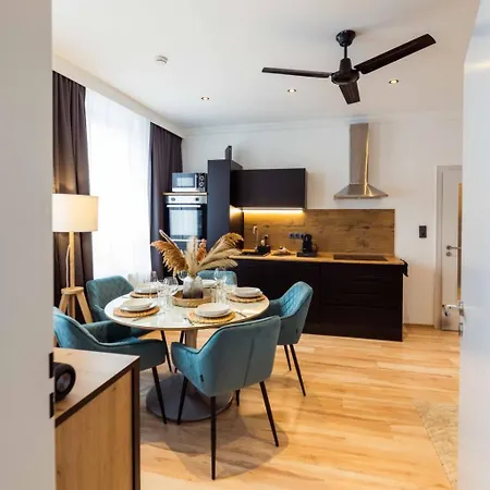 Apartament Schiller Im Zentrum Von Hof- Kueche- Parkplatz- 250mbit Wlan By Interhome Hof (Bavaria)
