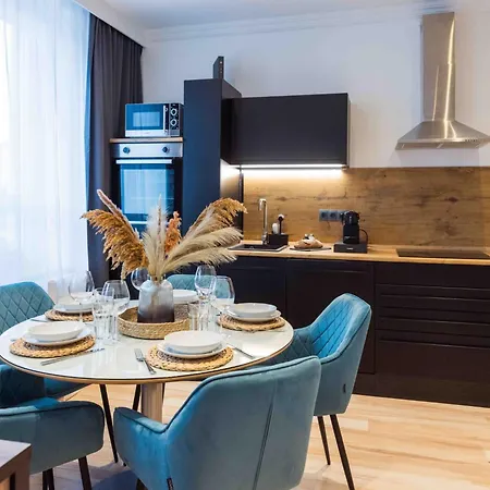 Schiller Im Zentrum Von Hof- Kueche- Parkplatz- 250mbit Wlan By Interhome Apartament *
